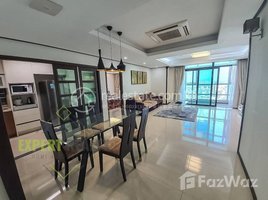 4 បន្ទប់គេង ខុនដូ for rent at 4 Bedroom Condo with Gym and Swimming Pool for Rent In Decastle Royal BKK1 area, Boeng Keng Kang Ti Muoy
