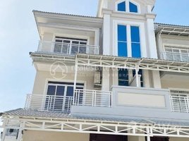 4 Bedroom Townhouse for sale in Chbar Ampouv Pagoda, Nirouth, Nirouth