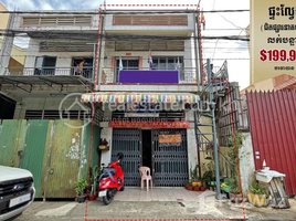 3 Bedroom Apartment for sale at Flat House For Urgent Sale in Toul Kork, Phsar Daeum Kor