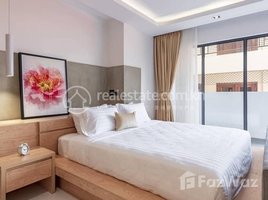 1 Bedroom Condo for rent at Big studio room with fully furnished, Tonle Basak