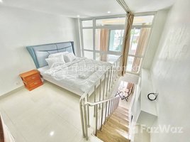1 បន្ទប់គេង ខុនដូ for rent at Daun Penh | Duplex Apartment For Rent $600/month, Chey Chummeah