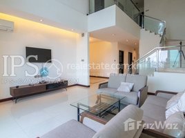 3 Bedroom Apartment for rent at 3 Bedroom Apartment For Rent - Tonle Bassac, Phnom Penh ( 7801 ), Tonle Basak