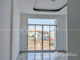 4 Bedroom Apartment for sale at 4 Bedroom flat house in Chroy Chang Var is for sale urgently with special price under market. This house is located in popular area, convenient for l, Chrouy Changvar