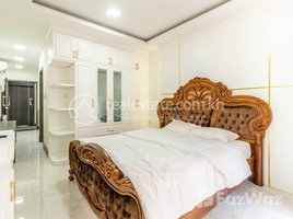 1 Bedroom Condo for rent at Orkide The Royal Condominium, Tuek Thla, Saensokh