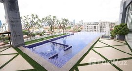 មានបន្ទប់ទំនេរនៅ Service Apartment two bedroom For Rent Location: Tonle Basac Area Close To NAGA World