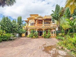 8 Bedroom House for sale in Wat Damnak, Sala Kamreuk, Sala Kamreuk