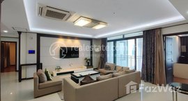 Available Units at Decastle Royal Bkk1 for rent . Unit type: 3 bed Condo
