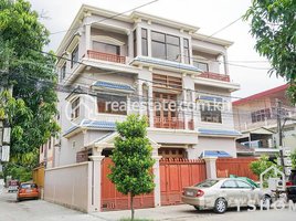 5 Bedroom House for sale in Royal University of Phnom Penh, Tuek L'ak Ti Muoy, Tuek L'ak Ti Muoy