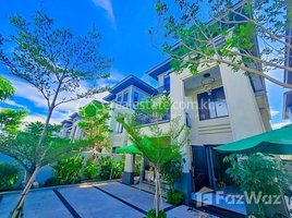 6 Bedroom Villa for sale in Khmuonh, Saensokh, Khmuonh