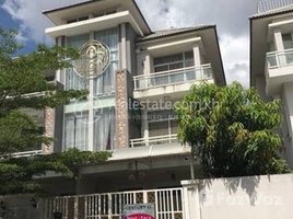 5 Bedroom Villa for sale in Phnom Penh, Boeng Salang, Tuol Kouk, Phnom Penh