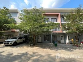 3 Bedroom Villa for sale in Saensokh, Phnom Penh, Khmuonh, Saensokh