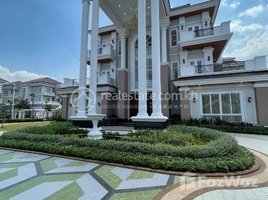 9 Bedroom Villa for rent in Human Resources University, Olympic, Tuol Svay Prey Ti Muoy