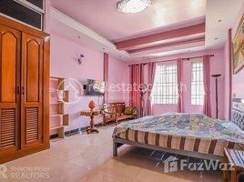 1 Bedroom Apartment for rent at BKK III / Fascinating Townhouse 1 Bedroom For Rent In BKK III, Boeng Keng Kang Ti Pir