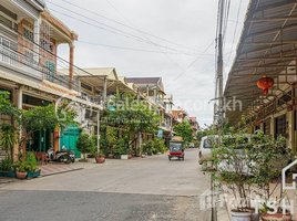4 Bedroom Condo for sale at Townhouse for Sale Now In Chbar Ammpov Area, Nirouth