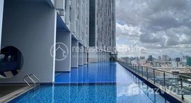 មានបន្ទប់ទំនេរនៅ Four Bedrooms Penthouse available for Rent in The Bridge Condo