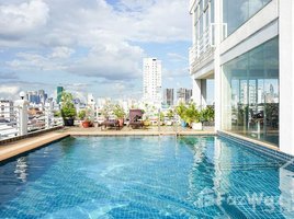 2 Bedroom Apartment for rent at Spacious 2 Bedrooms Apartment for Rent in Toul Tompoung Area, Tonle Basak, Chamkar Mon, Phnom Penh
