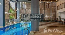 មានបន្ទប់ទំនេរនៅ DABEST PROPERTIES: Brand new 2 Bedroom Apartment for Rent with Swimming pool in Phnom Penh-Toul Tum Poung