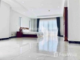2 បន្ទប់គេង អាផាតមិន for rent at Two Bedrooms Rent $1200 Chamkarmon ToulTumpoung, Tuol Tumpung Ti Muoy