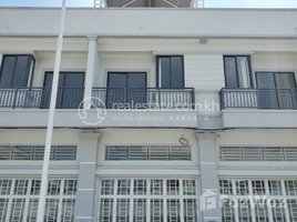 4 Bedroom Condo for rent at Flat House For Rent: 4 bed rooms, 5 bath rooms, Svay Chrum, Khsach Kandal