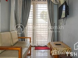 2 Bedroom Apartment for rent at TS1687 - Low-Cost Renovated House 2 Bedrooms for Rent in Daun Penh area, Voat Phnum