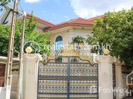 10 Bedroom Villa for rent in Cambodia Railway Station, Srah Chak, Voat Phnum
