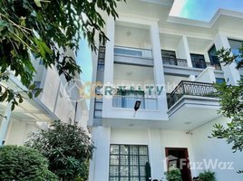 5 Bedroom Villa for sale in Mean Chey, Phnom Penh, Chak Angrae Leu, Mean Chey
