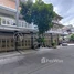 4 Bedroom Shophouse for sale in Phnom Penh Autonomous Port, Srah Chak, Voat Phnum