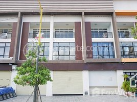 5 Bedroom Shophouse for sale in Cambodian Mekong University (CMU), Tuek Thla, Stueng Mean Chey