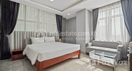 មានបន្ទប់ទំនេរនៅ Three Bedroom For Family Size | Serviced Apartment for Rent in BKK 2 | Cozy | Gym & Pool