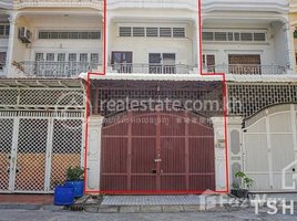 3 Bedroom Apartment for rent at TS1221 - Townhouse 3 Bedrooms for Rent in Toul Sangkae area , Tonle Basak