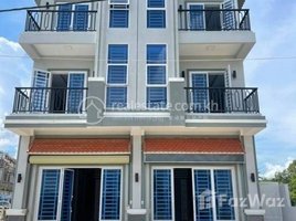 2 Bedroom Townhouse for sale in Pur SenChey, Phnom Penh, Samraong Kraom, Pur SenChey