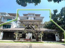 8 Bedroom Villa for sale in Chbar Ampov, Phnom Penh, Nirouth, Chbar Ampov