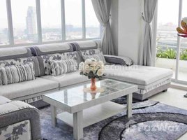 4 Bedroom Apartment for rent at Apartment Penthouse Rent $2800 Dounpenh BuoengReang 230m2 3Rooms, Boeng Reang, Doun Penh