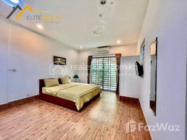 1 បន្ទប់គេង អាផាតមិន for rent at 1 Bedroom Service Apartment For Rent in Tool Kork Area, Boeng Kak Ti Pir