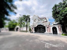 7 Bedroom Villa for sale in Phnom Penh, Nirouth, Chbar Ampov, Phnom Penh