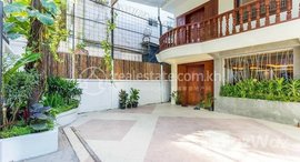 មានបន្ទប់ទំនេរនៅ Villa for rent Price 2500$ negotiate 4 bedrooms and 5 bathrooms