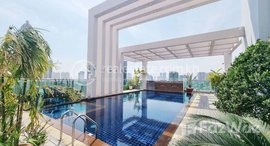 មានបន្ទប់ទំនេរនៅ 2 Bedrooms Services Apartment for Rent in BKK3, Phnom Penh