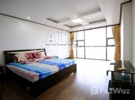 3 Bedroom Apartment for rent at 3 𝐁𝐞𝐝𝐫𝐨𝐨𝐦 𝐀𝐩𝐚𝐫𝐭𝐦𝐞𝐧𝐭 𝐅𝐨𝐫 𝐑𝐞𝐧𝐭 𝐈𝐧 𝐏𝐡𝐧𝐨𝐦 𝐏𝐞𝐧𝐡, Tuek L'ak Ti Muoy