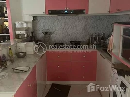 5 Bedroom Apartment for sale at Flat house for sale, Price 价格: 285,000$ (Can negotiation), Phsar Kandal Ti Pir, Doun Penh